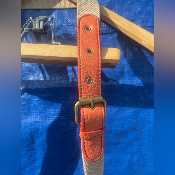 Genuine leather cross body hippie handbag NINE WEST New with tags - Picture 11 of 13